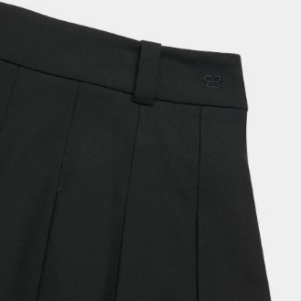 ARITZIA - Sunday Best - Black Olive Micro Pleated High-Waist mini Skirt - Size 4 - Picture 10 of 16
